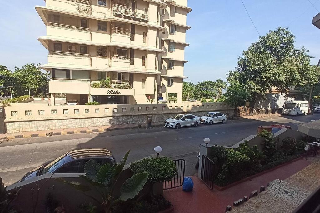 Appartement Cozy Private Ac Studio By The Sea Bandstand Bandra W Mumbai Nr Taj Lands End Extérieur photo