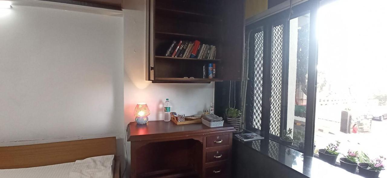 Appartement Cozy Private Ac Studio By The Sea Bandstand Bandra W Mumbai Nr Taj Lands End Extérieur photo