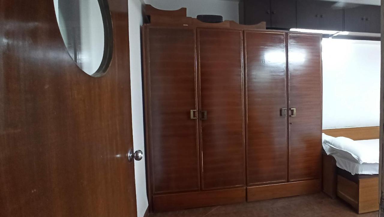Appartement Cozy Private Ac Studio By The Sea Bandstand Bandra W Mumbai Nr Taj Lands End Extérieur photo