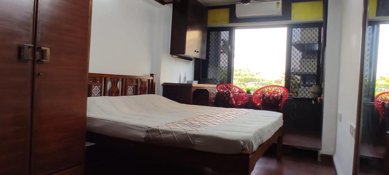 Appartement Cozy Private Ac Studio By The Sea Bandstand Bandra W Mumbai Nr Taj Lands End Extérieur photo